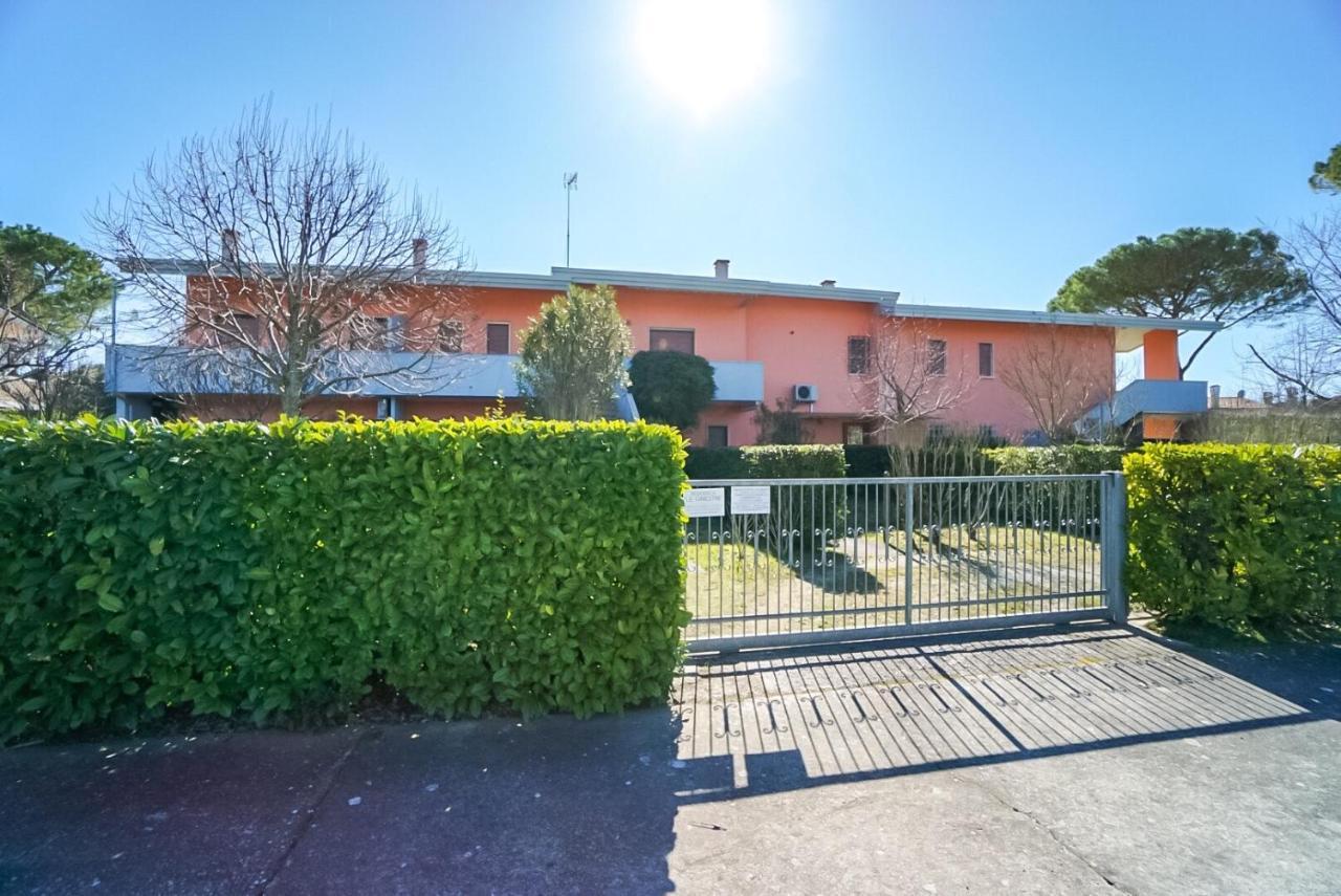 Villaggio Le Ginestre Bibione Luaran gambar